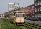 Tw 917 fährt am 27.04.08 durch die Falkenstraße.
