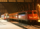 Am 24.01.07 begegnen sich der für die NWB Testfahrten absolvierende ÖBB 4023 003 und 110 491 in Bremen Hbf.